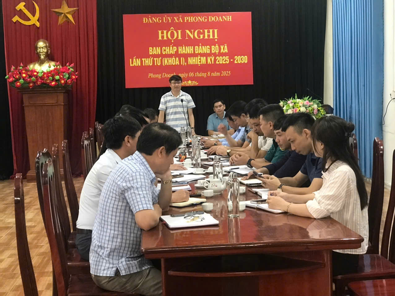 Đảng ủy xã Phong Doanh tổ chức Hội nghị lần thứ Tư Ban chấp hành Đảng bộ xã khóa I, nhiệm kỳ 2025-2030.